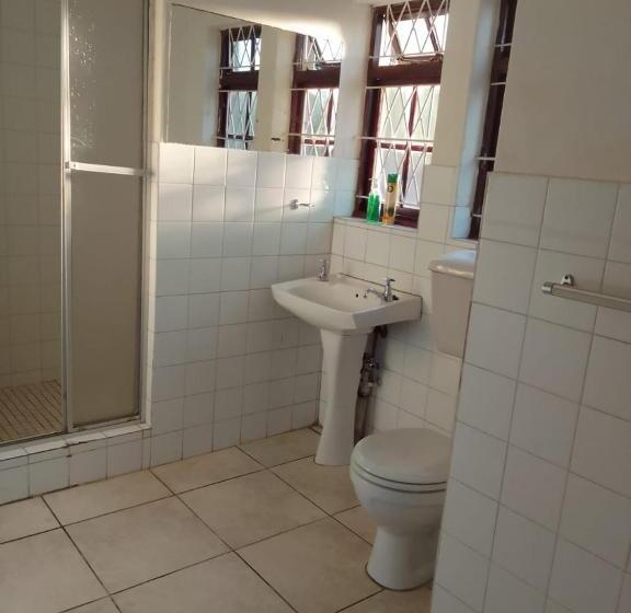 بنسيون Mlawu Guest House