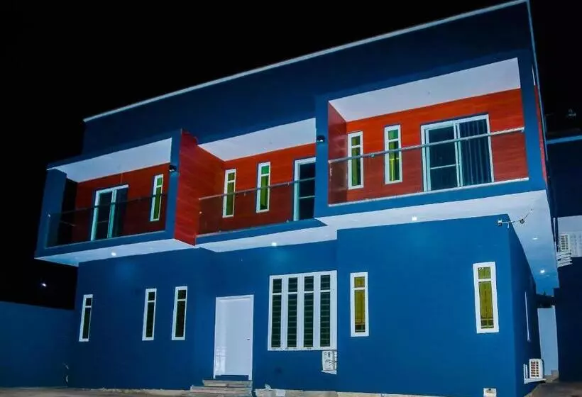 پانسیون Mogul House