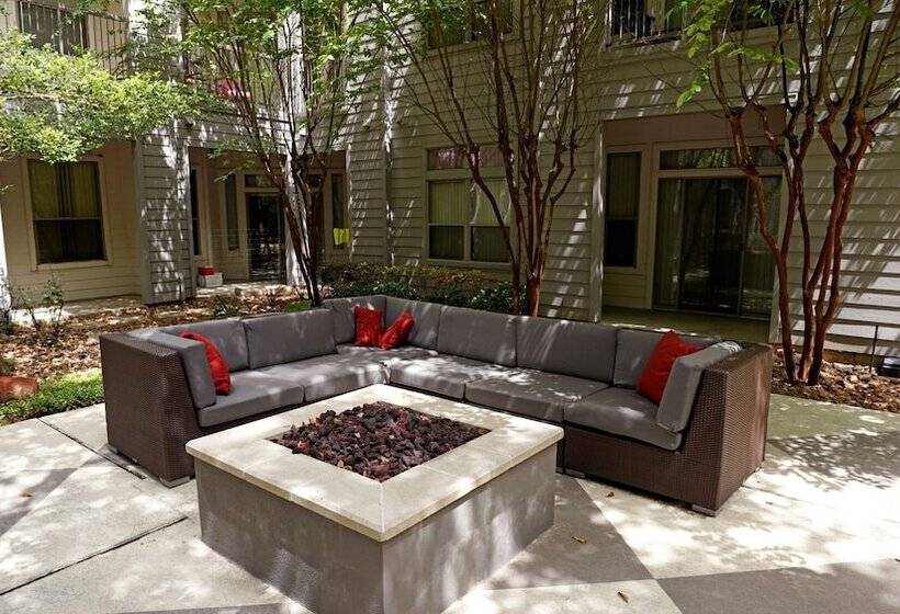 Voyager At Space Center By Barsala