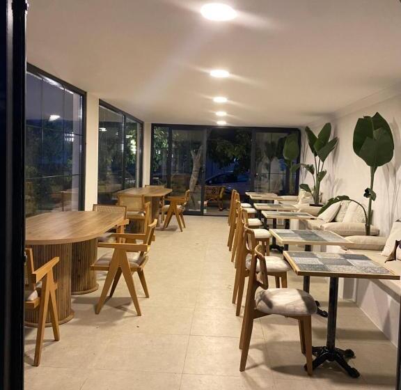 تختخواب و صبحانه Casa Mora Zeytinli