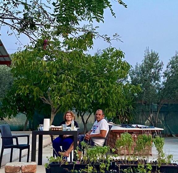 تختخواب و صبحانه Casa Mora Zeytinli