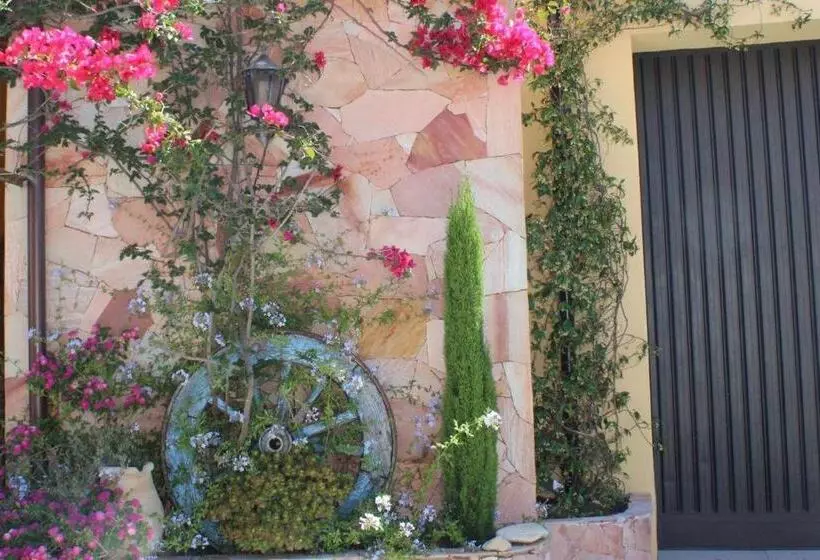 ベッドアンドブレックファースト Santa Ittoria