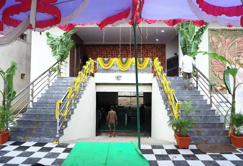 Hotelli Gokulam Grand