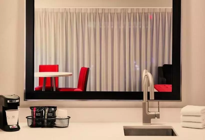 هتل Horseshoe Las Vegas By Suiteness