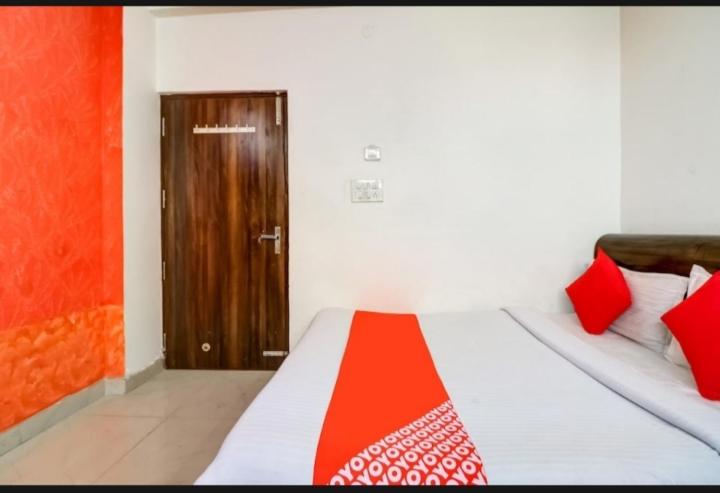 Hotel Paradise Residency