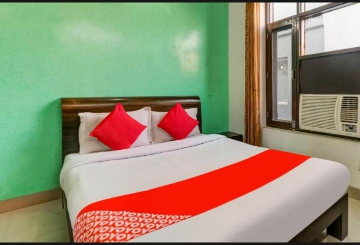 Hotel Paradise Residency