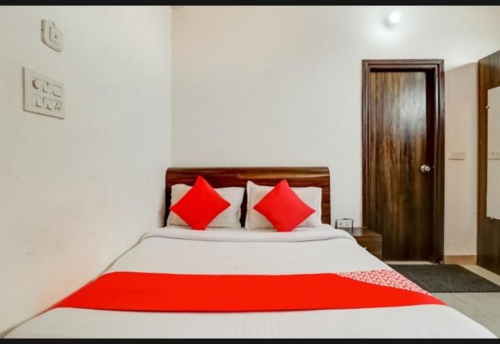 Hotel Paradise Residency