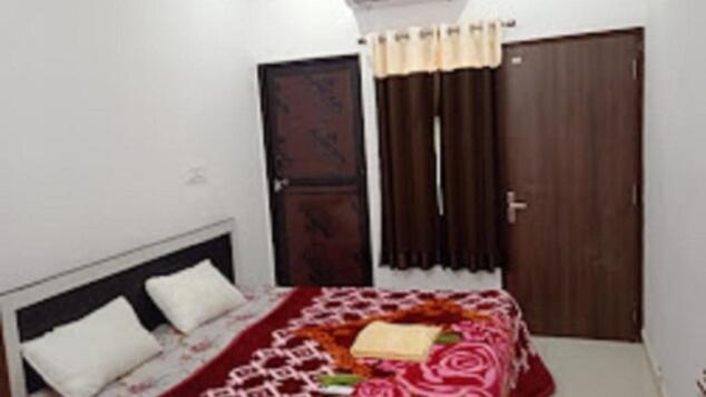 בית מלון כפרי Royal Kalyan Palace Bhangarh