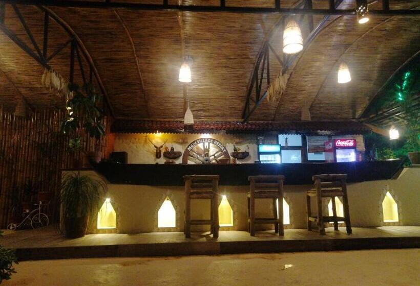 پانسیون Madi Village Resort Pvt