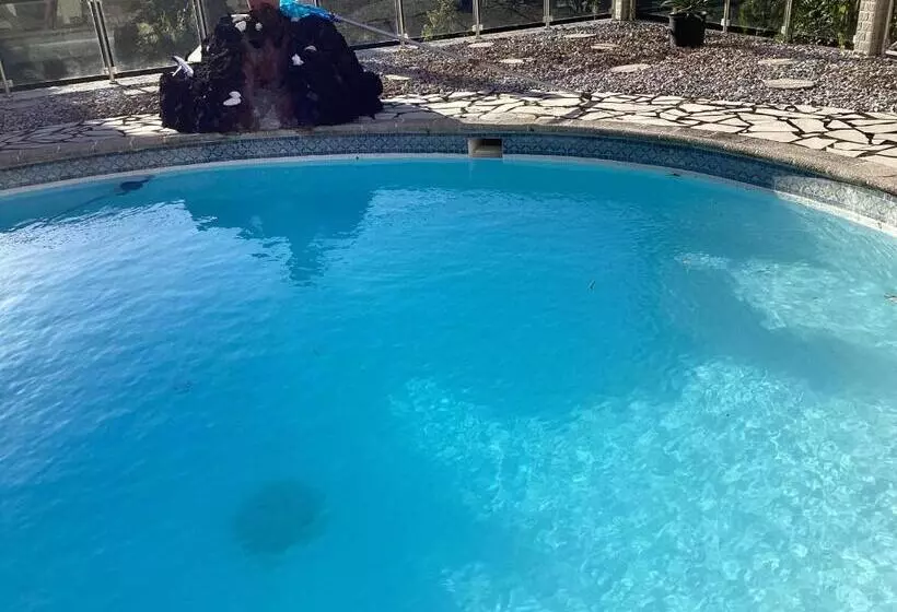 پانسیون Mareuil