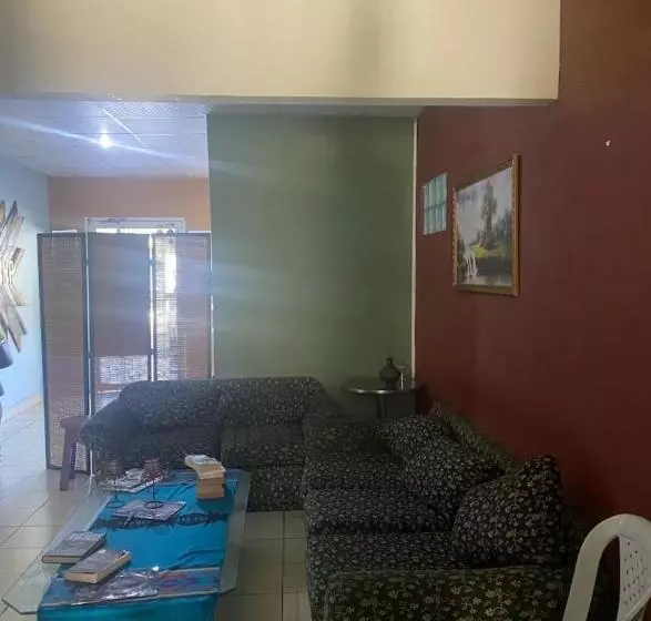 پانسیون The Journey Hostel