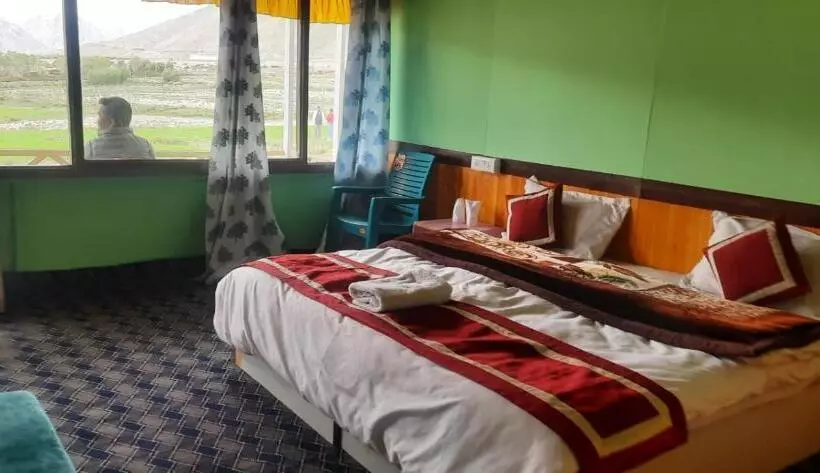 ベッドアンドブレックファースト Full Moon Cottages Pangong Ladakh By Lexstays