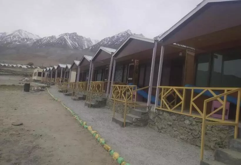 ベッドアンドブレックファースト Full Moon Cottages Pangong Ladakh By Lexstays
