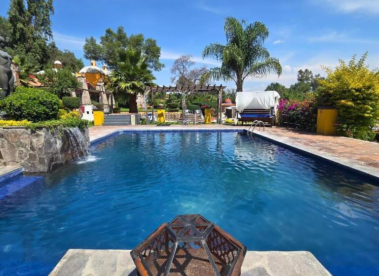 Hacienda La Skondida Hotel Resort