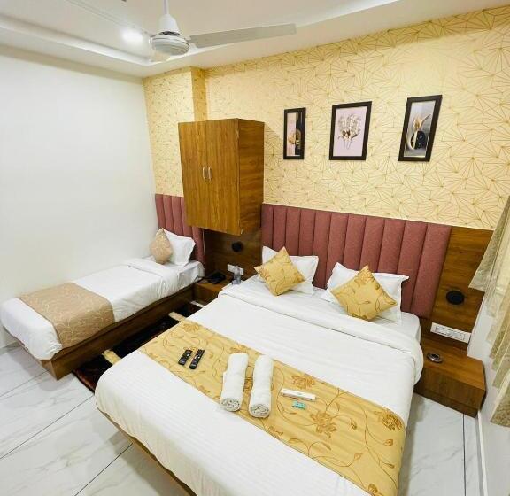 בית מלון כפרי Avenue Sky