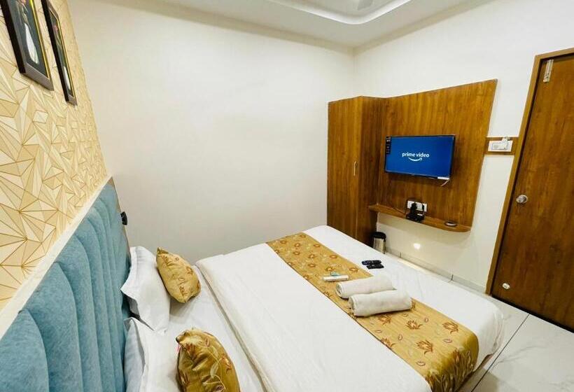 בית מלון כפרי Avenue Sky