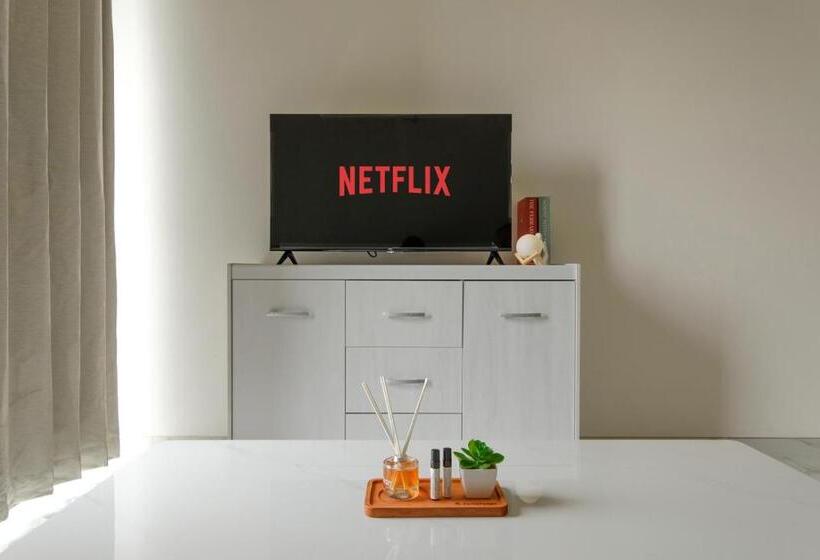 Szálloda Calma 2br Ii At Skyhouse Apartment