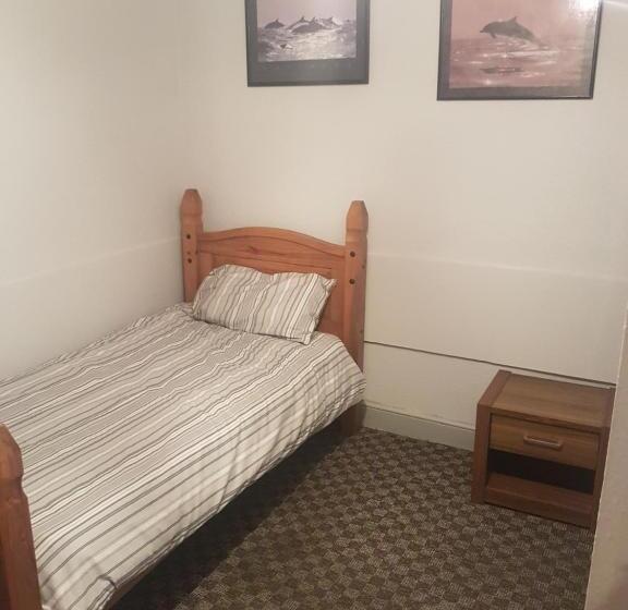 胶囊酒店 The Bridge