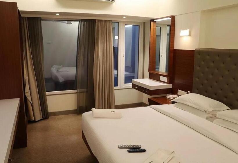 Отель Family Inn