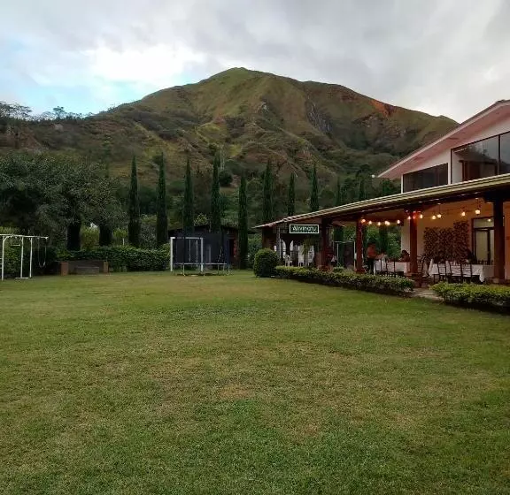 ホテル Hacienda Turística Alivinatu Vilcabamba
