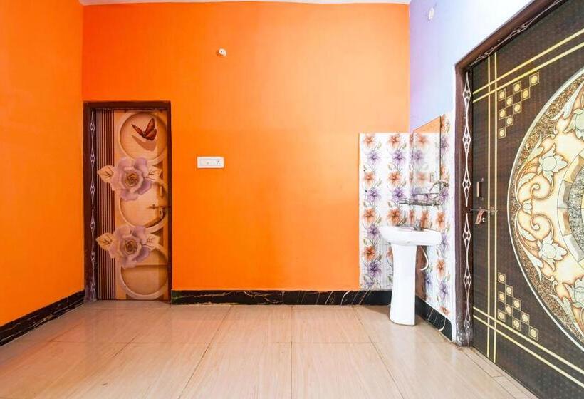 Hotel Oyo Stay In Guest House