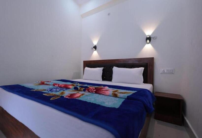 ホテル Saurabh Srikot Srinagar Garhwal Uttrakhand