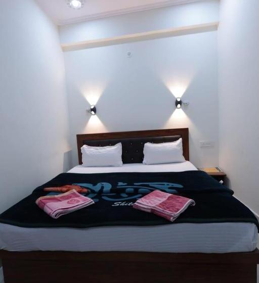 ホテル Saurabh Srikot Srinagar Garhwal Uttrakhand