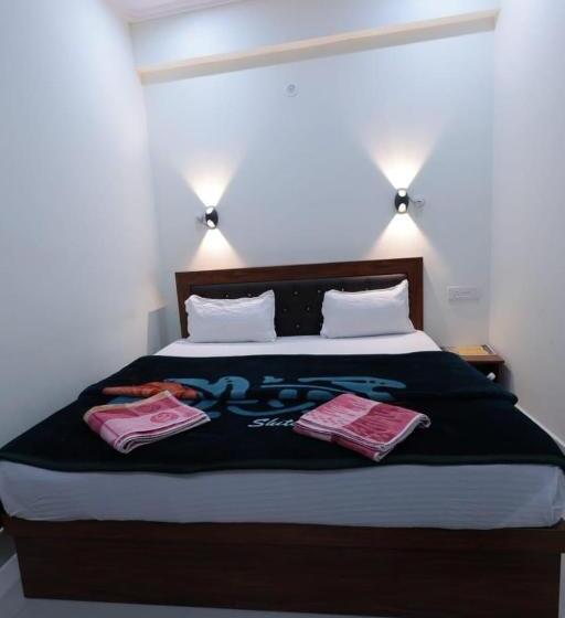 ホテル Saurabh Srikot Srinagar Garhwal Uttrakhand