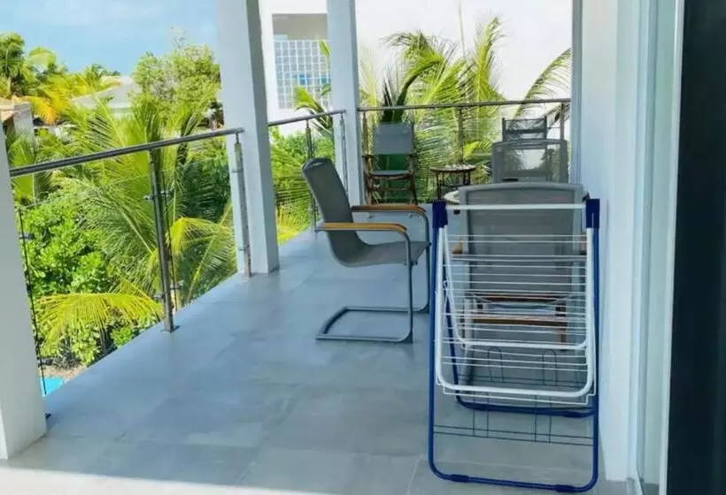 Modern Villas At Grace Bay, Turks And Caicos Islands