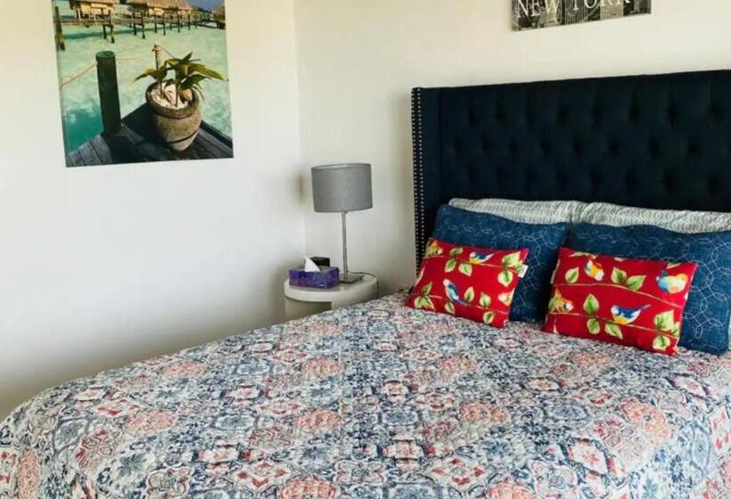 Modern Villas At Grace Bay, Turks And Caicos Islands