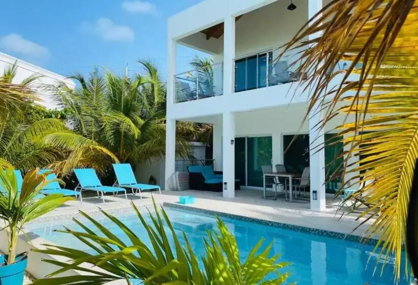 Modern Villas At Grace Bay, Turks And Caicos Islands