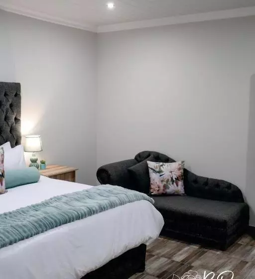 Majatalo Bellerose Guesthouse