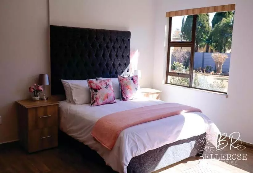 Majatalo Bellerose Guesthouse