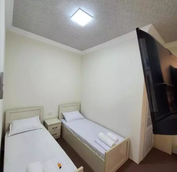 ペンション Farxod Guest House