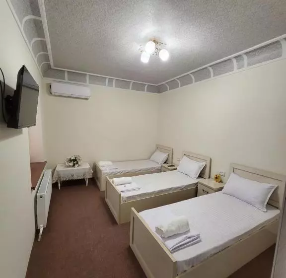 ペンション Farxod Guest House