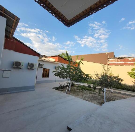 بنسيون Farxod Guest House