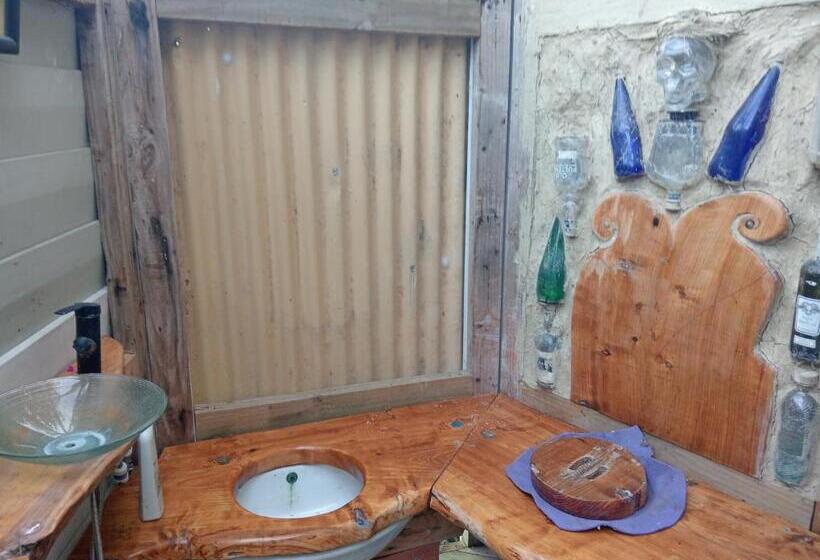 بنسيون The Mud House