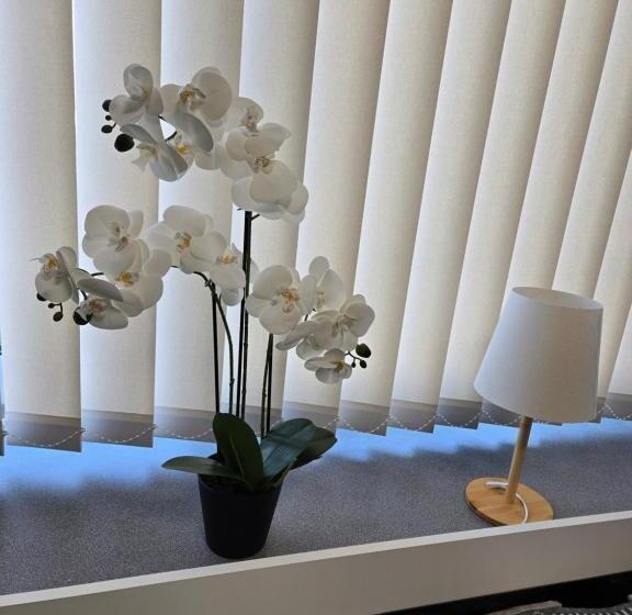 Transhostel Orhideja