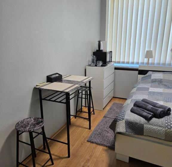 Transhostel Orhideja