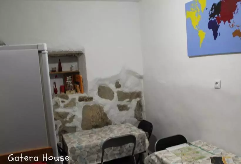 Albergue Gatera House