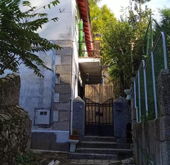 Albergue Gatera House