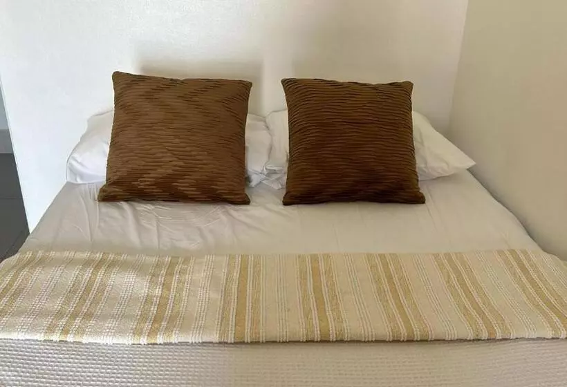 هاستل Melao Lodge