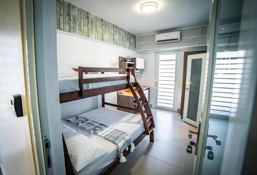 هاستل Melao Lodge