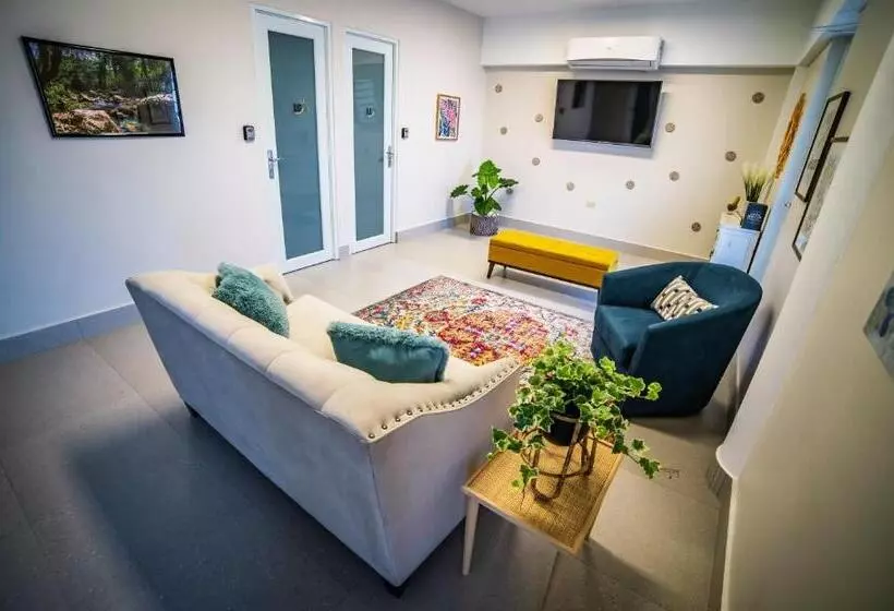 هاستل Melao Lodge