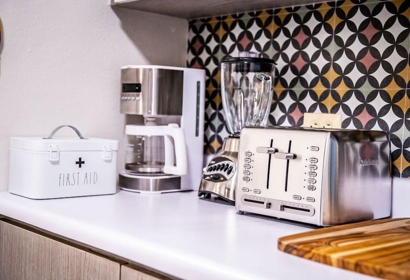 هاستل Melao Lodge