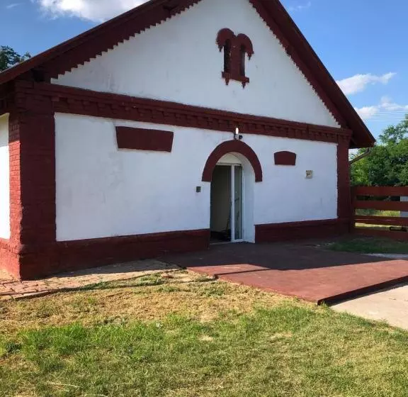 Aamiaismajoitus (B&B) Penni Panzió Kaposvár  Répáspuszta