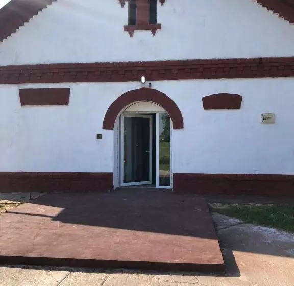 Aamiaismajoitus (B&B) Penni Panzió Kaposvár  Répáspuszta