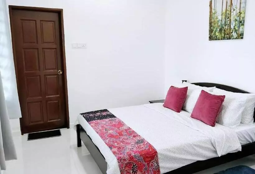 Canal Dusun Muda Homestay Kota Bharu