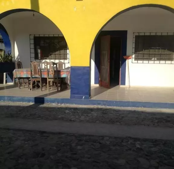 ホテル Bungalows Azteca