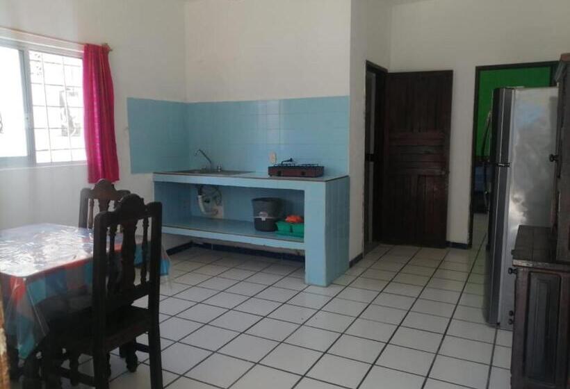 Отель Bungalows Azteca